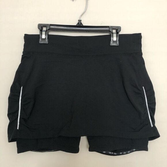 ATHLETA training skater skort‎ - Picture 1 of 4